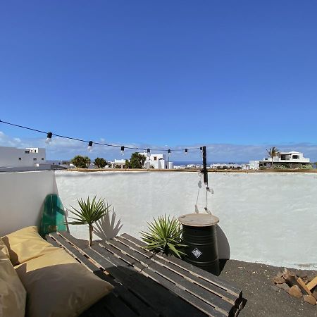 Glamping Caravan Lanzarote Tinajo Exterior photo